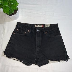 Vintage Levi’s denim black high waisted shorts